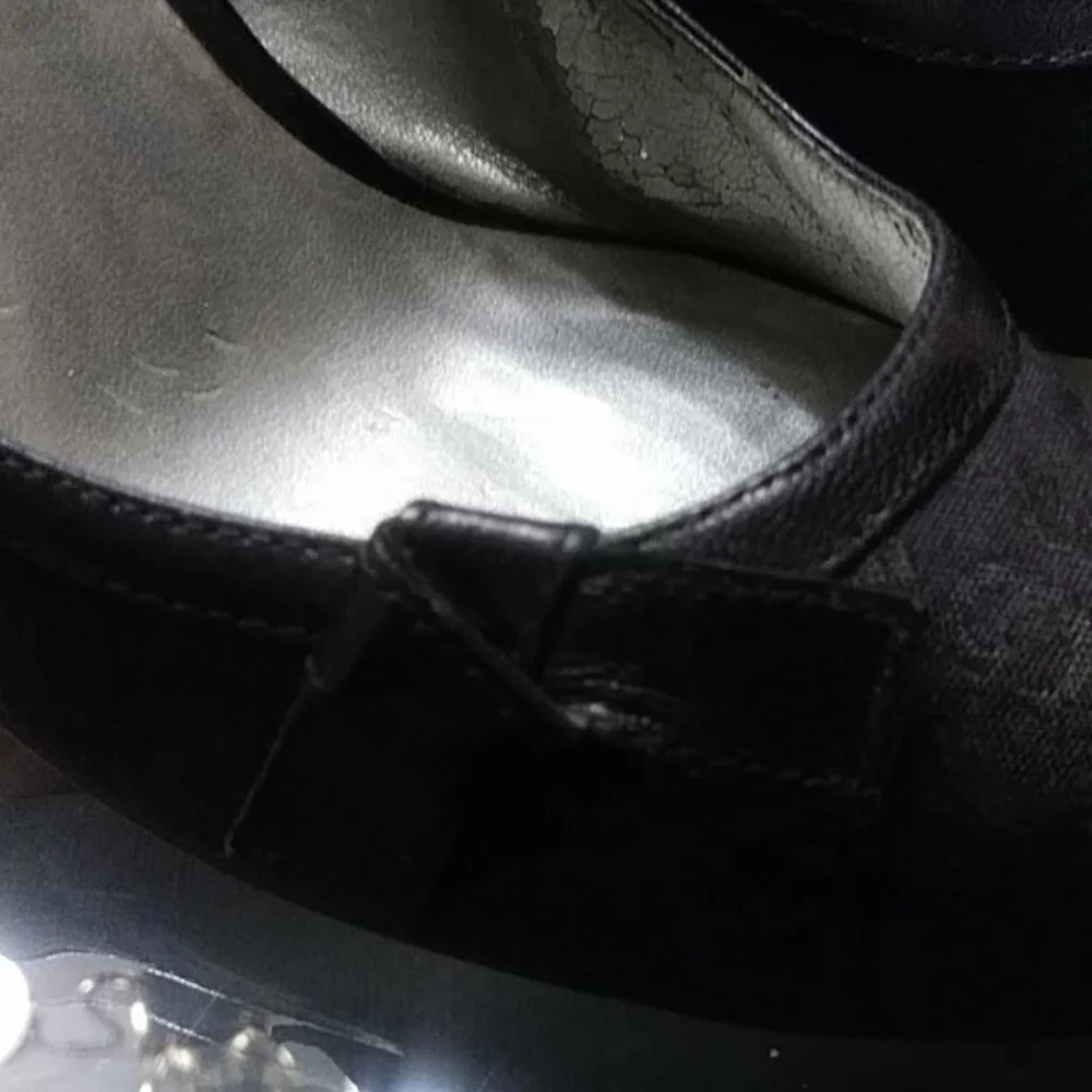 GUESS BLACK 8.5 PUMS, WORN SEVERAL TIMES BUT STILL